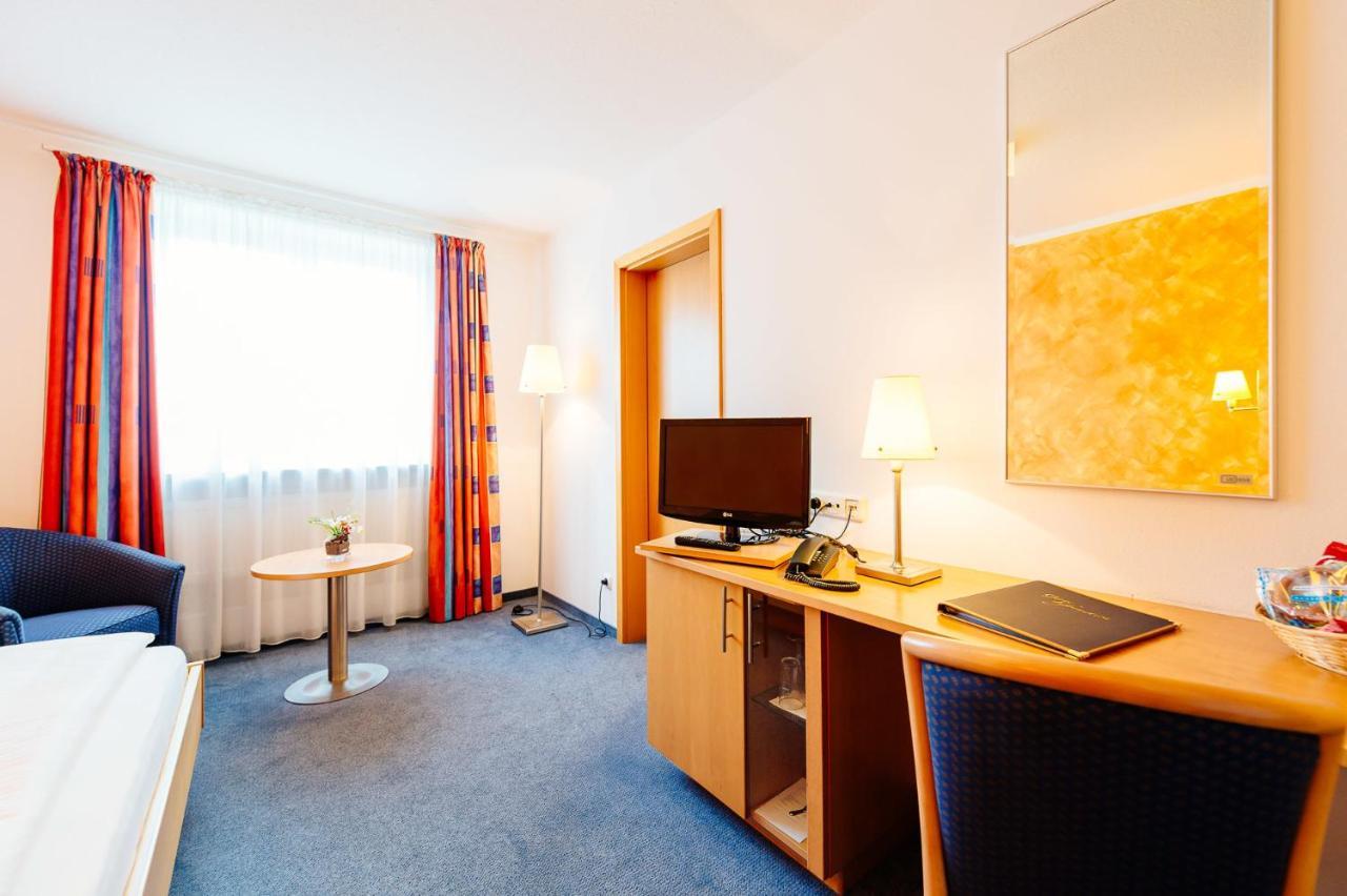 Hotel Graf Lehndorff Zur Messe มิวนิก ภายนอก รูปภาพ