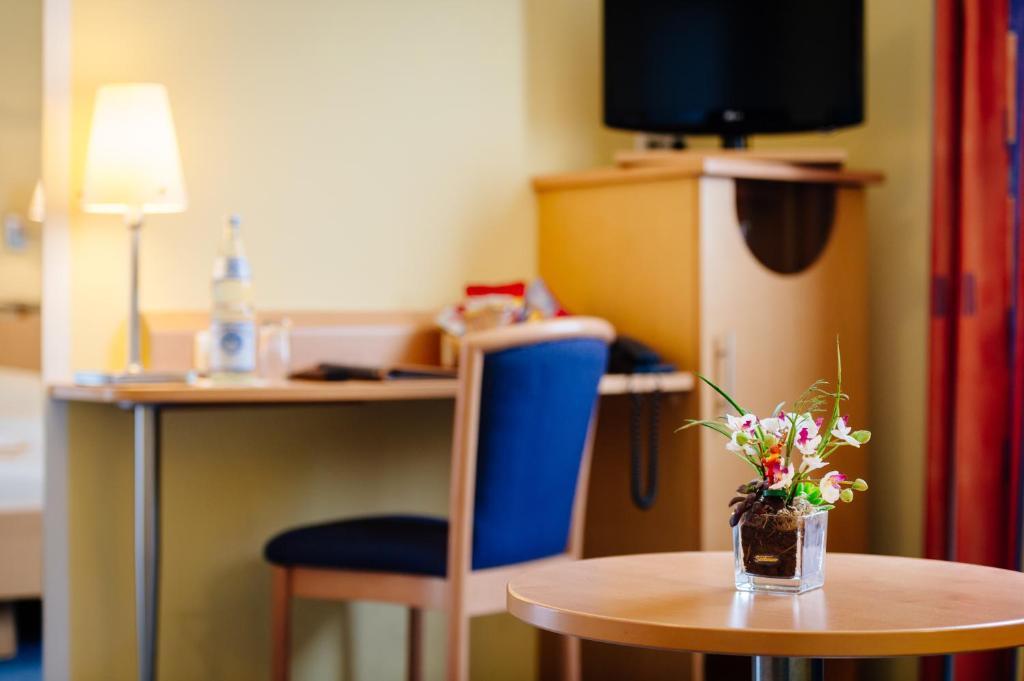 Hotel Graf Lehndorff Zur Messe มิวนิก ภายนอก รูปภาพ